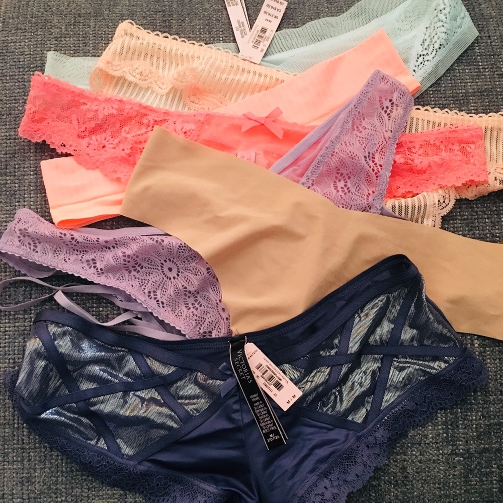 Victoria’s Secret underwear (lot) Size M